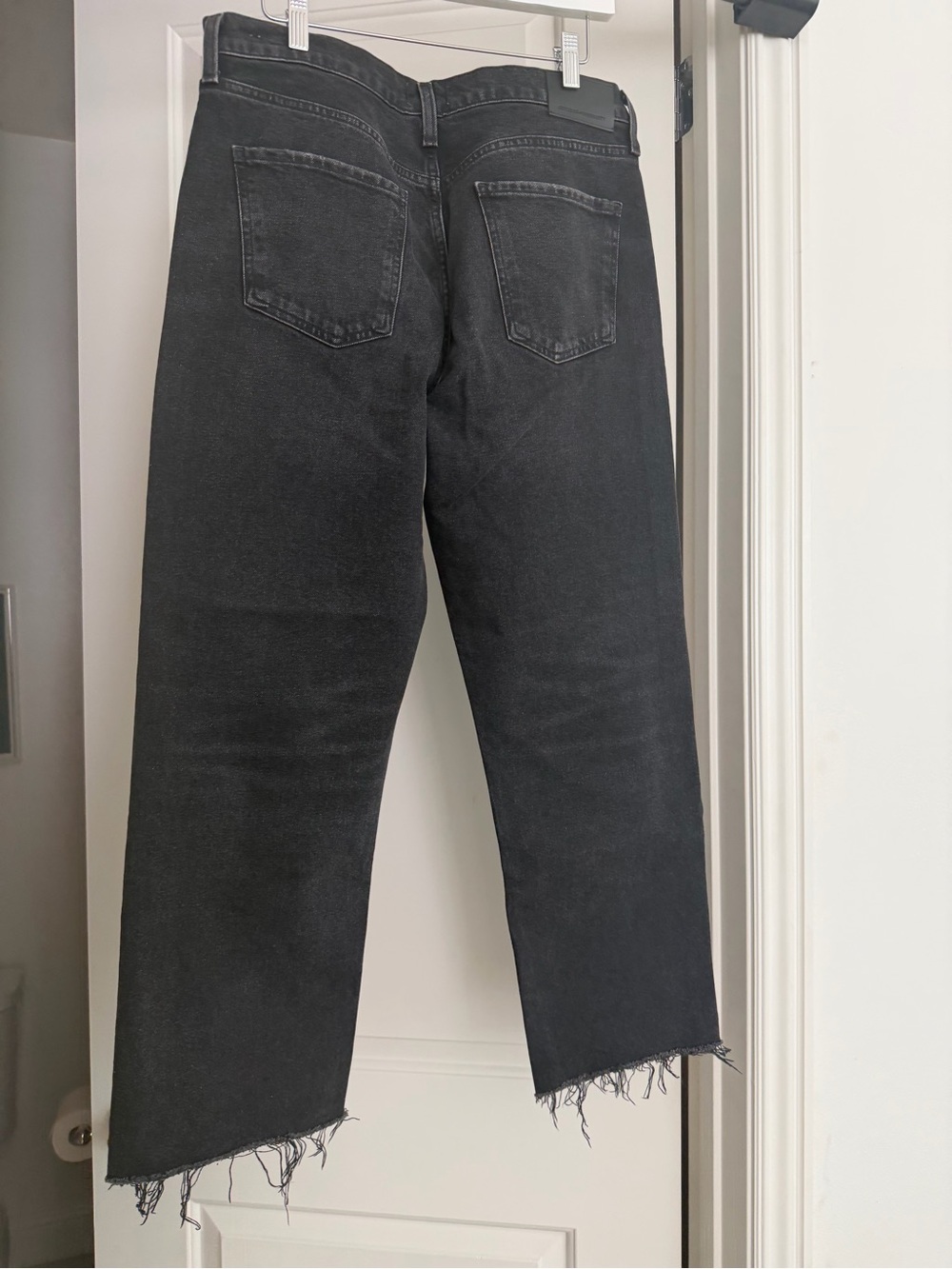 Citizens Of Humanity Black Cropped Raw-Hem Jeans